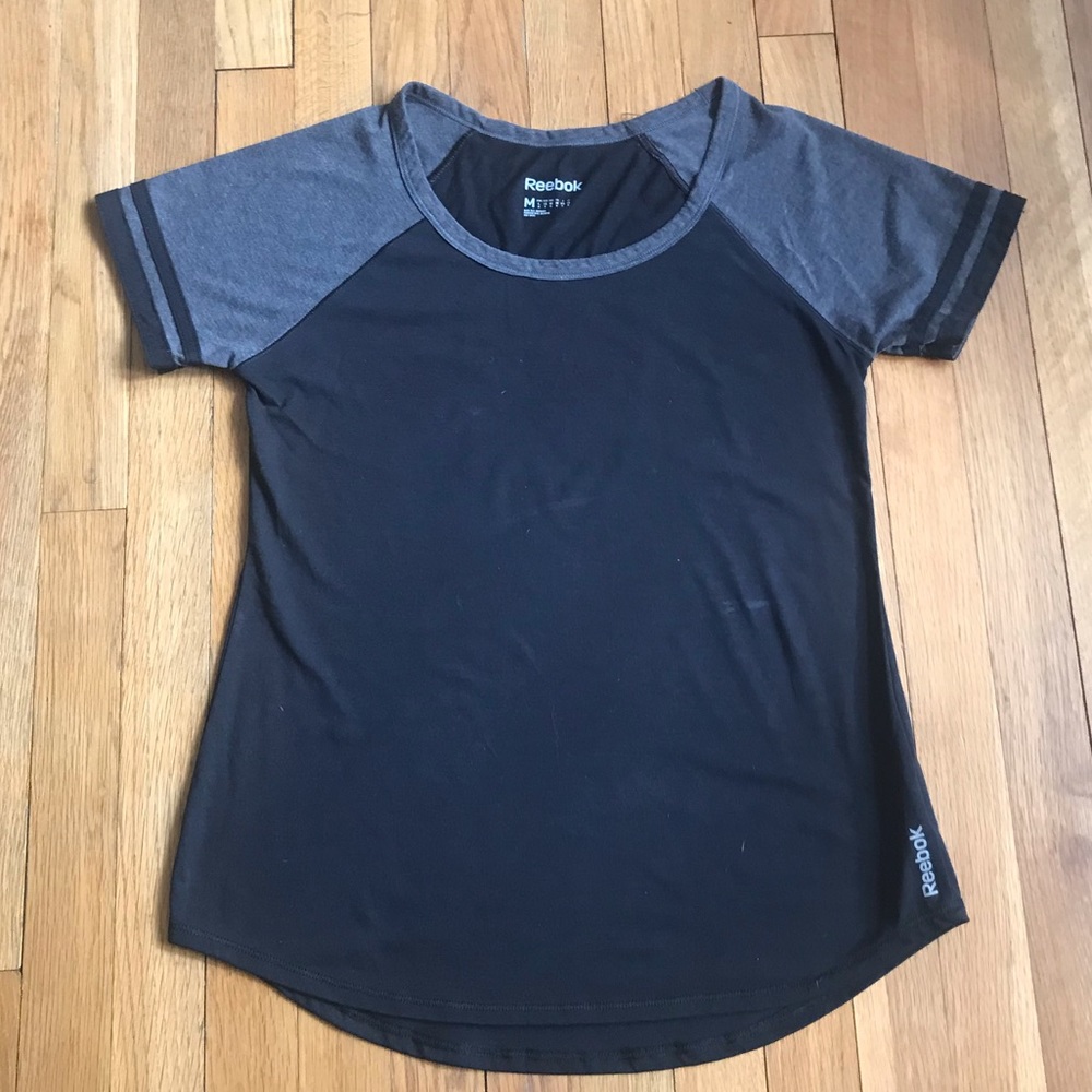 Reebok t-shirt